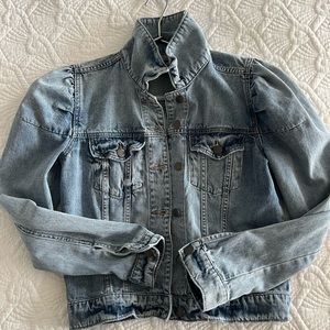 EUC Kut “Julia” distressed puff sleeve denim jacket size xs